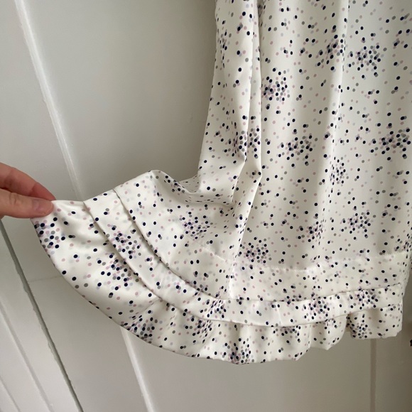 💥SOLD ON ANOTHER SITE!! POSHER CHEAP😋! NWOT VERA WANG 3 RUFFLE SATIN SLIP - Picture 3 of 7